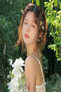 爱走时，花落荼靡男女主人公