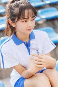 抚养多年的弃婴读完博士，亲妈就来认领了短篇