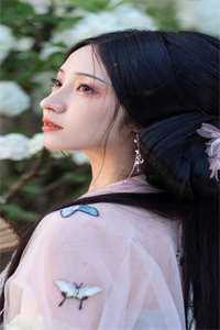 临死前，女儿为救我求了首富老公三次 主角