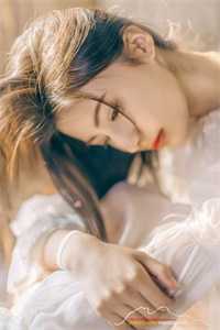 清明节，客户让我给他没死的妻子上坟TXT