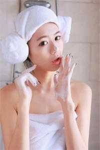 她把爱情困成牢江姝月陆拙言小说在线免费阅读无广告