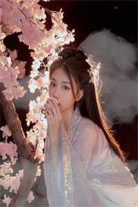 八零年代，旧衣柜连通隔壁少女家东子唐晚晴全章节阅读听书全文免费大结局阅读