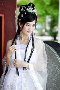 畅销书目入赘为婿后,他只想吃软饭